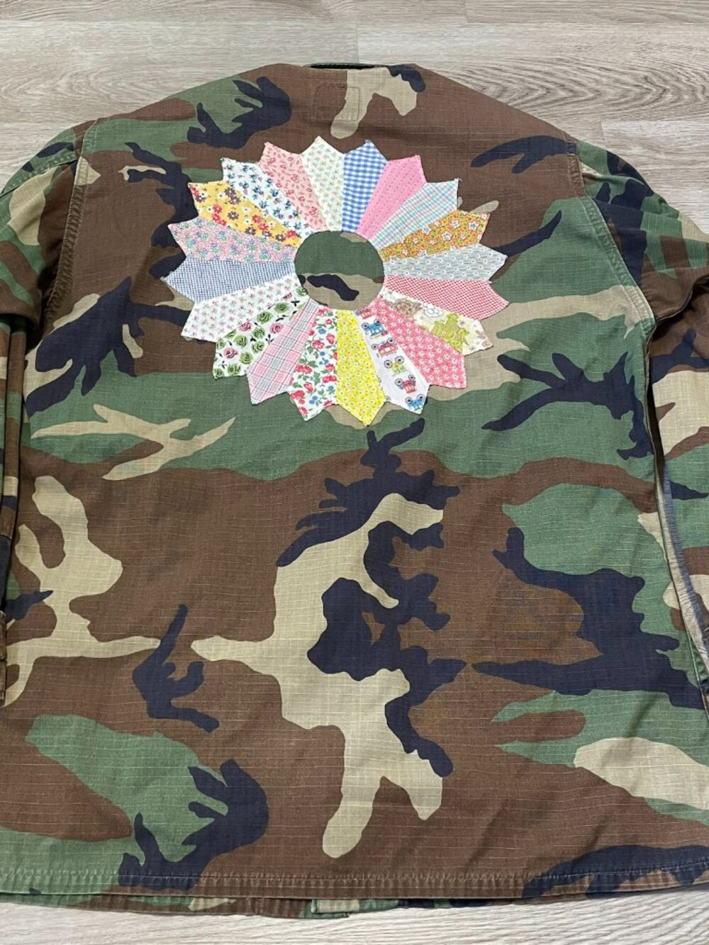 Quilt Design Camo Jacket - Picture 10 of 11